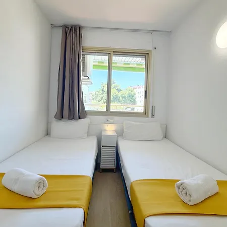 Domuum Holidays - Marathon Apartman Salou