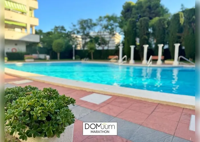 Domuum Holidays - Marathon